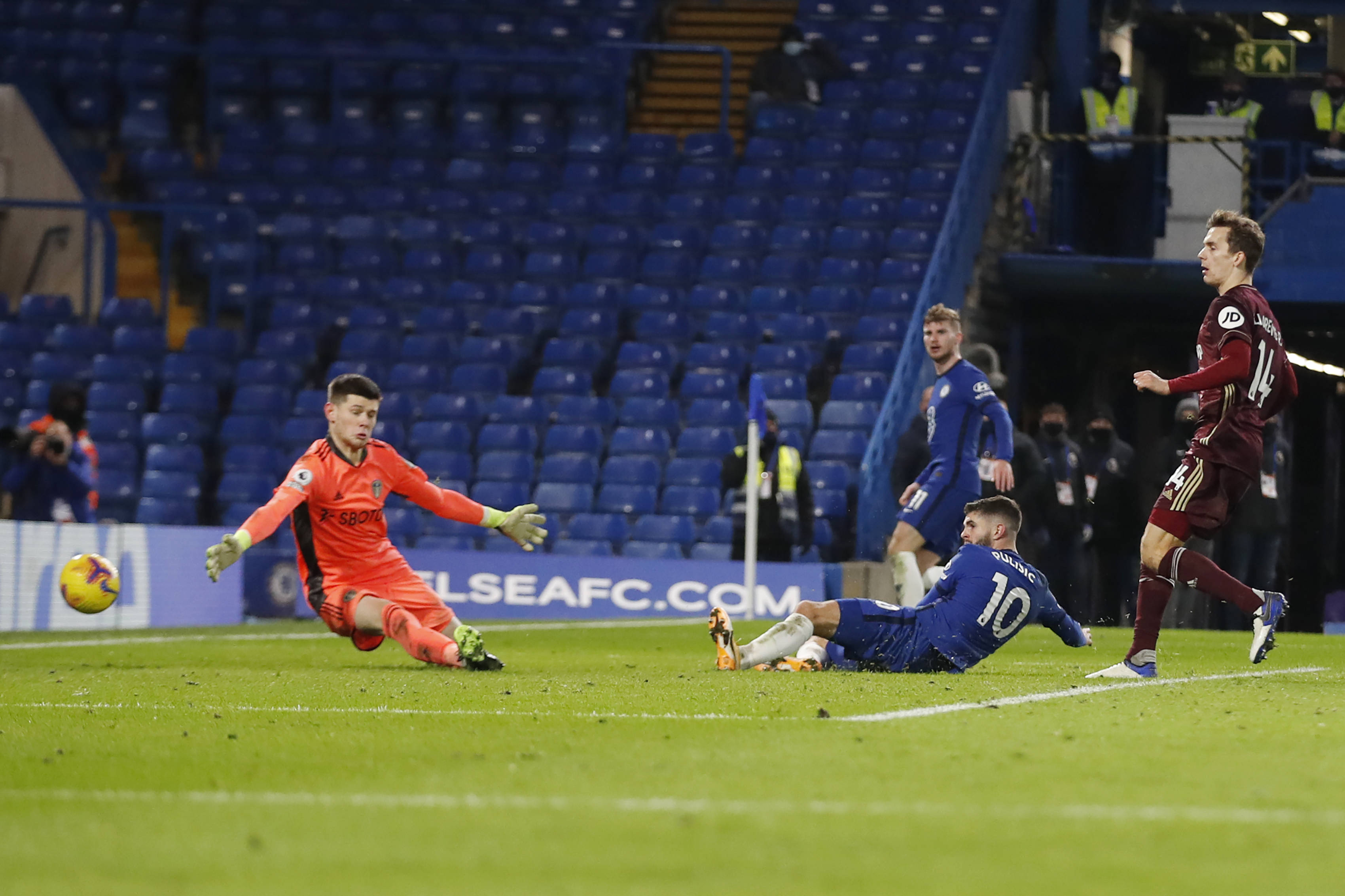 留足餘地 留足餘地